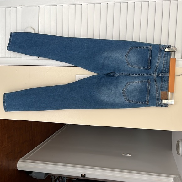 Jeans - Picture 2 of 2